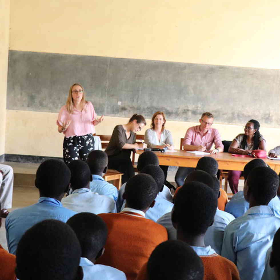Lien voor de klas in Rwanda lien voor de klas in Rwanda